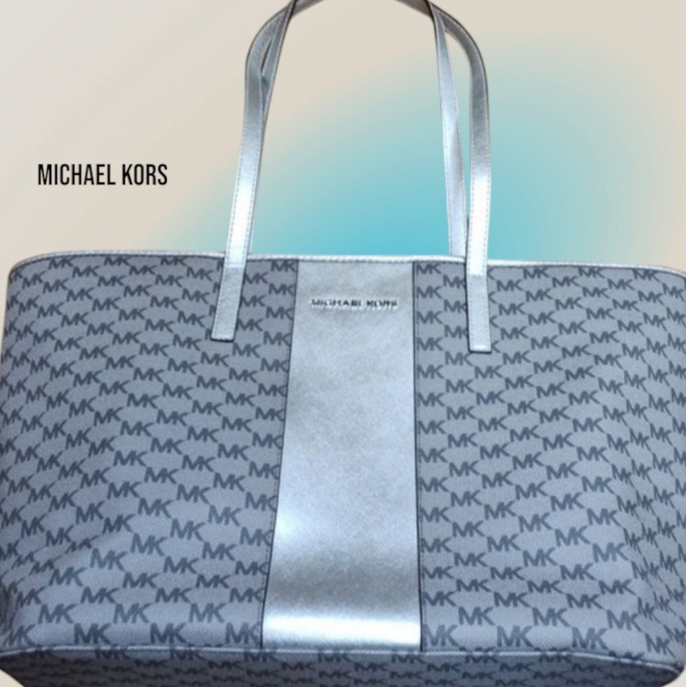Michael Kor Tote